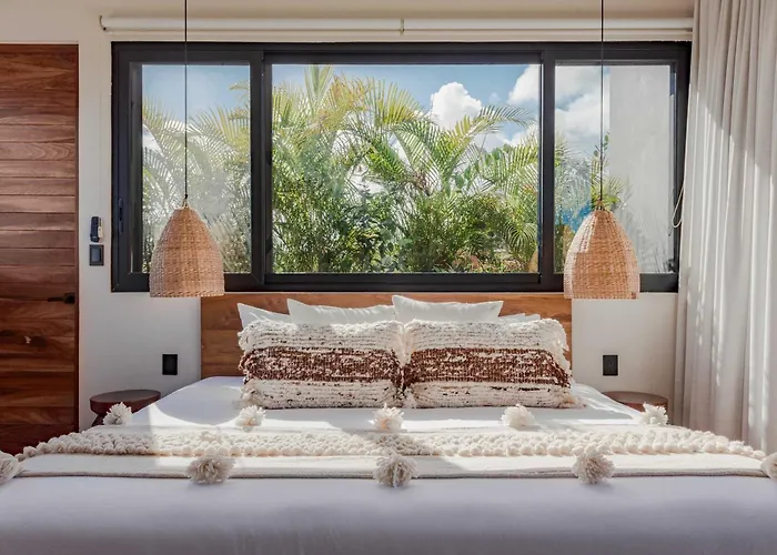 Luxury Private With 2 Pools & Jacuzzi *